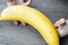 Bananas to children: the pros and cons of these fruits, how to select, store and eat
