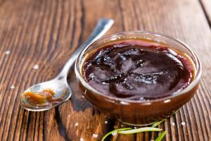 3 homemade sauces for New Year's dishes