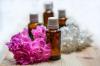 Troika powerful essential oils, which will save from the aging of our skin