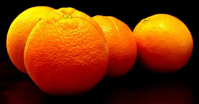 Oranges - orange