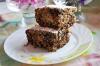 What to cook for losing weight on a diet: oatmeal cake with prunes