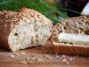 How to cook oatmeal bread without kneading, and what its benefits
