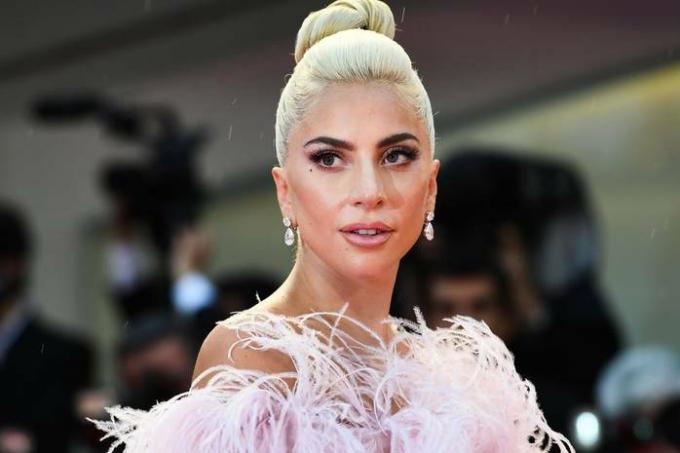 33-year-old Lady Gaga will become a mother for the first time