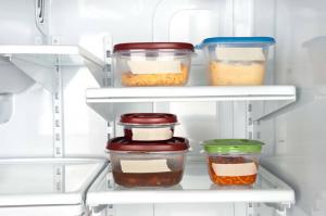 Plastic containers: how to choose, store and properly care for