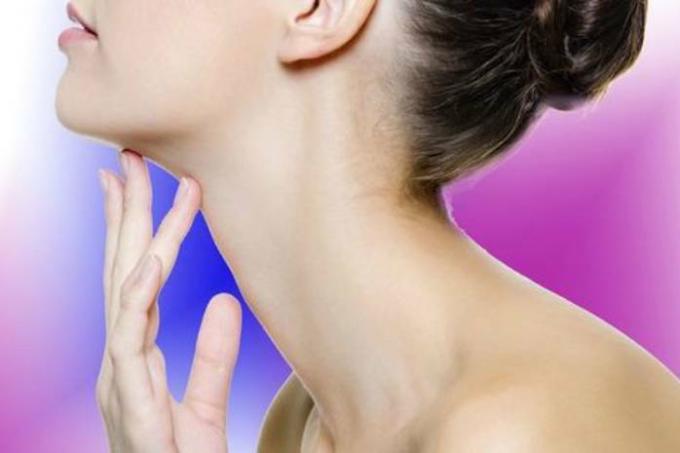 Say goodbye to the second chin forever: TOP-3 masks that will help you with this