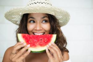 That under the crust: how to choose the best melon and watermelon?