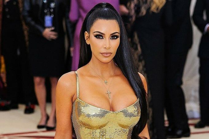 Kim Kardashian is not covered nonexistent allergies to gluten, but just do not eat a lot of rolls.