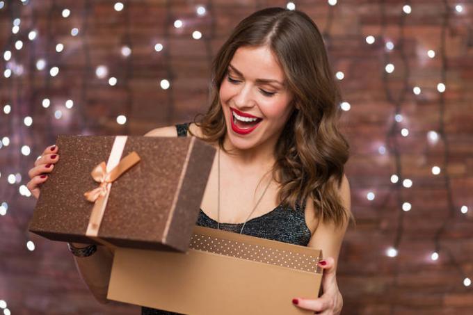 Inexpensive gifts for the New Year: 15 ideas