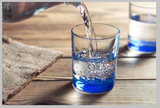 Many doctors say that in the day you should drink 1.5 liters of water. However, each person is different. It depends on the body weight, physical activity during the day, the ambient temperature and other factors. Try yourself to feel your body, prevent thirst and dehydration.