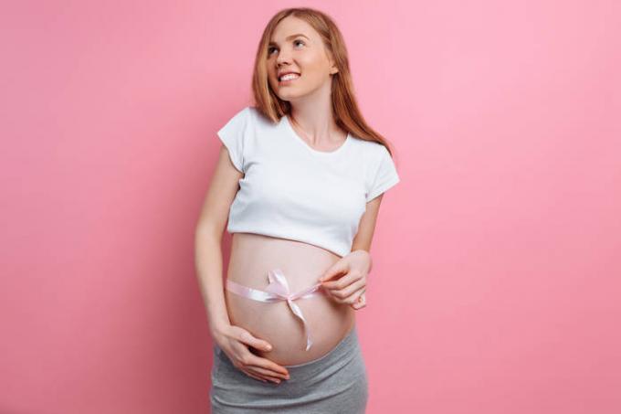33 Weeks Pregnant: all you need to know about the health of the expectant mother and her baby