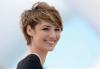 Fashionable hairstyle for women forty years. Pixie does not require maintenance and rejuvenates