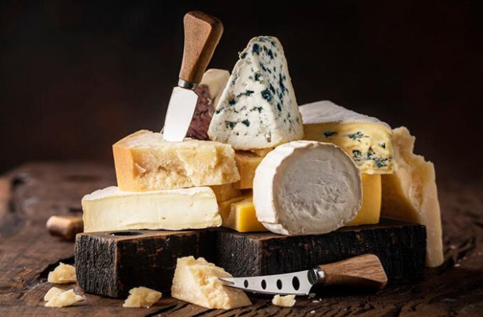 Cheese - not the best treat for pregnant women (photo source: shutterstock.com)